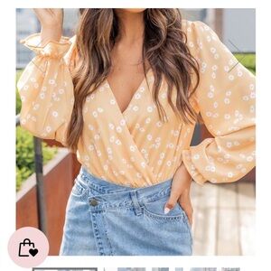 Pink Lily Daisy Print Wrap Blouse in Light Orange